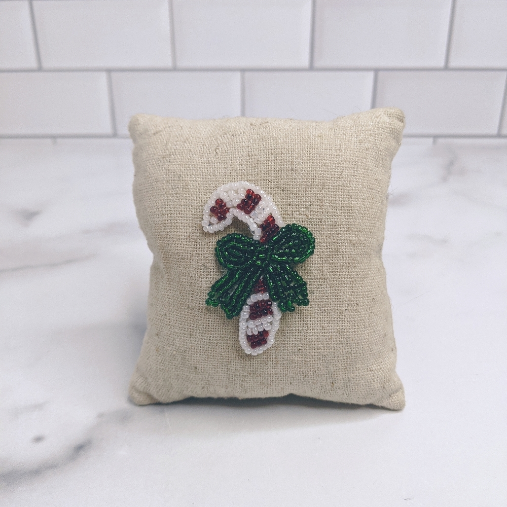 Christmas candy cans beaded pin brooch
